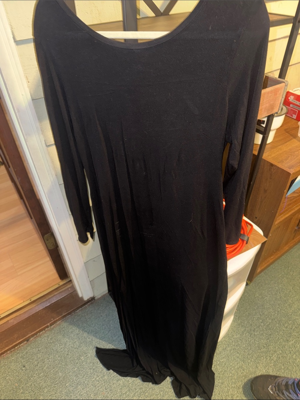 Women's Black Long-Sleeve Maxi Dress — Effortless Everyday Style